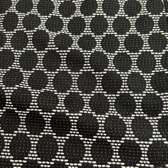 New Beautiful Black & White Dot Pencil Skirt. - Picture 4 of 4